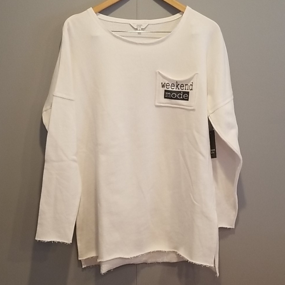 NWT Crown & Ivy weekend mode sweatshirt Sz S